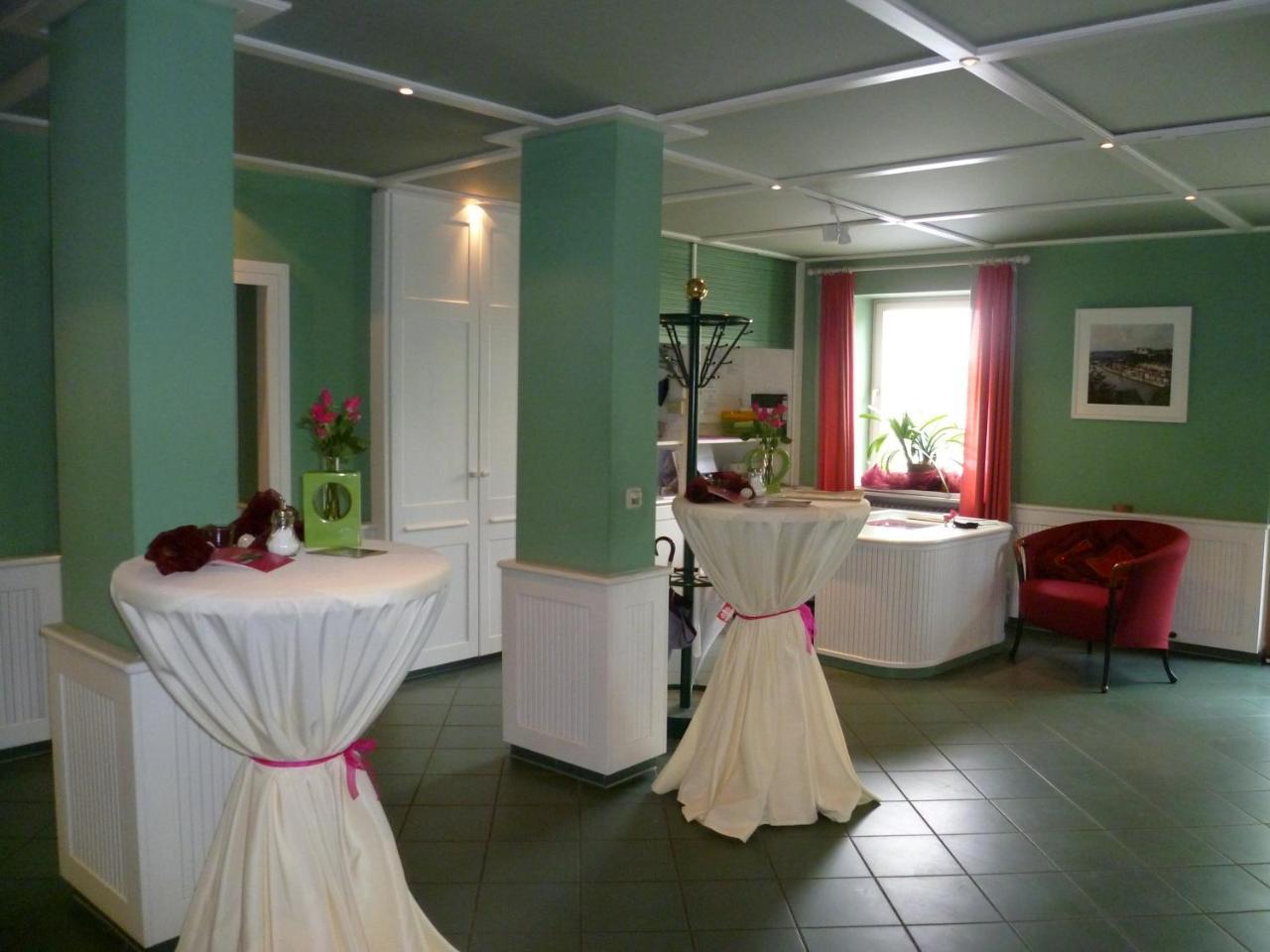 Gartenhotel Salzach Burghausen Exterior photo